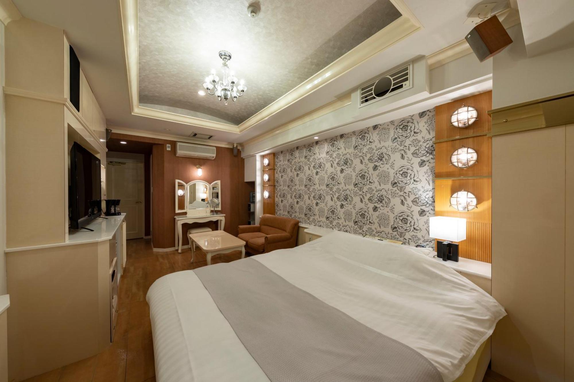 Hotel Luna Sendai -Adult Only Exterior photo